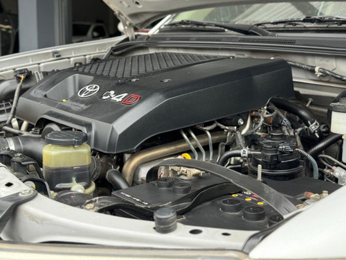 Toyota SW4 3.0 I Srv C/cuero 4x4 (2009)