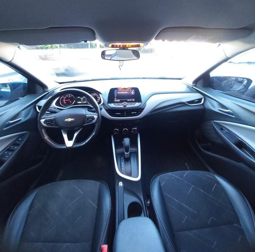 Chevrolet Onix Plus 10tat Pr1