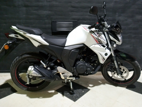Yamaha Fz Fi Sport 2019 8450 Km Blanca