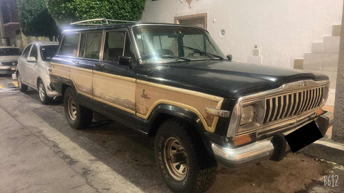Jeep Wagoneer
