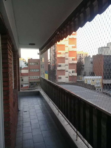 Imagen 12 de 14 de Departamento De 3 Ambienes Zona Villa Del Parque Luminoso
