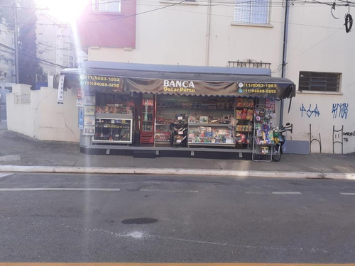 Imagem 3 de 8 de Banca De Jornal E Revista