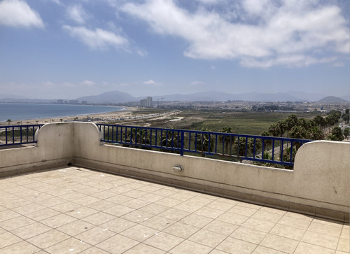 Departamento En Venta De 3 Dorm. En Coquimbo
