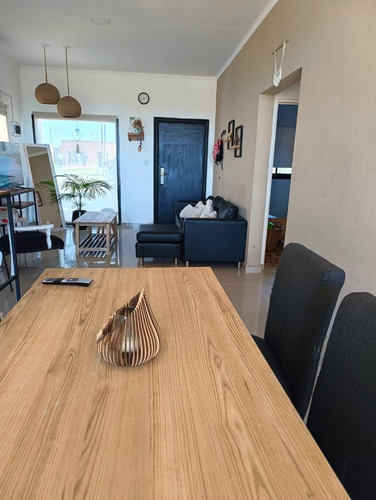 Hermosa Casa En Domselaar Barrio Los Tilos