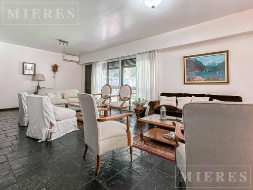 Casa En Venta En Las Lomas-santa Rita