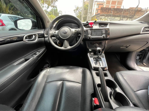 Nissan Sentra Full Exclusive 1.8