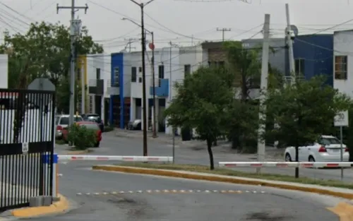Casa En Venta Remate Bancario- Valle De San Miguel, Apodaca, Nuevo León. -jcbb2