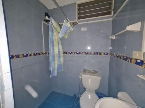 Imagen 17 de 30 de Apartamentos En Venta En Zona Oeste Barquisimeto, Lara #23-1135 Bróker Inmobiliario : Romer Gonzalez