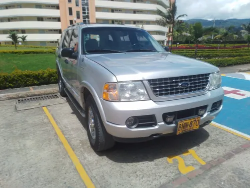 Ford Explorer 4.6 Centennial