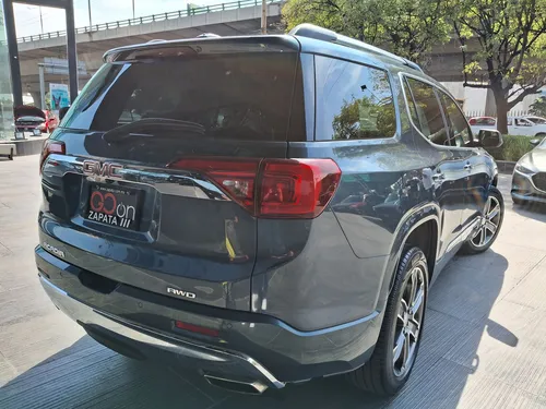 GMC Acadia 3.6 Denali V6 Piel 7 Pas. Awd At