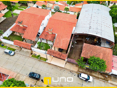 Imagen 16 de 17 de Amplia Casa En Venta Con Piscina Zona Avenida Alemana