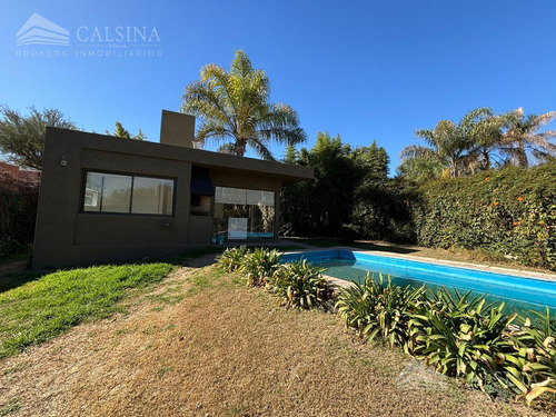 Casa En Venta En Villa Allende Golf