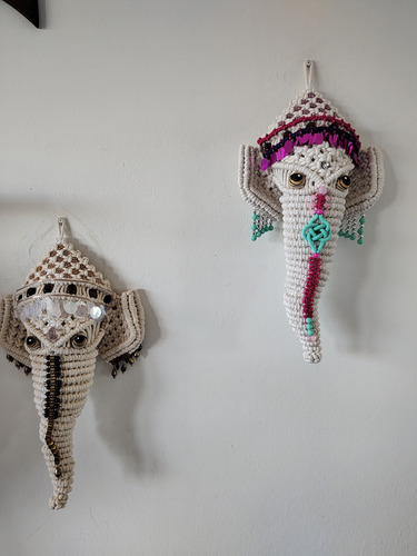 Ganesha Divinidad Hindú Pieza De Diseño Lamonna Macramé Crudo
