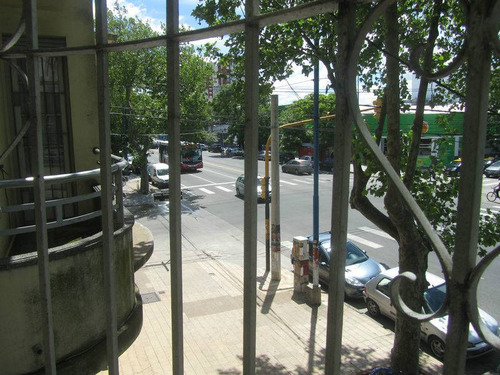 Imagen 11 de 17 de Venta Al Frente Con Balcon -estado Original Apto Credito- Apto Propfesionales