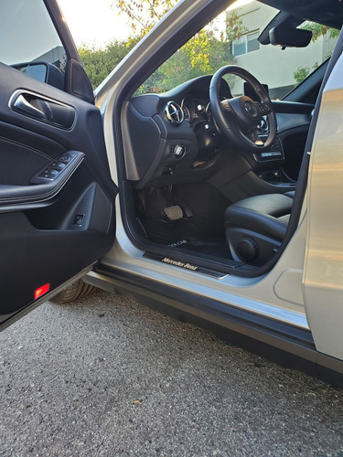 Mercedes-Benz Clase GLA 1.6 Gla200 Urban 156cv