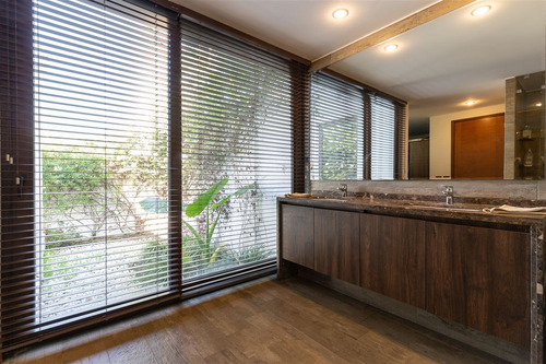 Casa Mediterránea En Condominio, 4 Dormitorios, Lo Barnechea