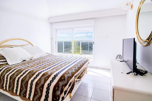 Venta Apartamento Punta Del Este Penthouse. Punta Del Este, Uruguay.