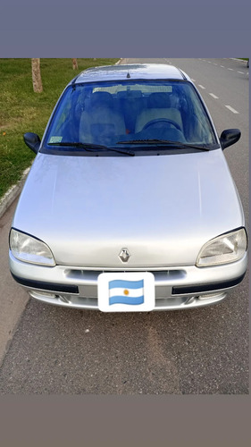 Renault  Clio 