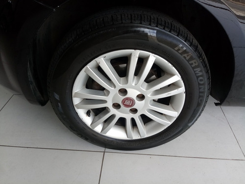 Fiat Punto Attractive 1.4 Flex Mec.