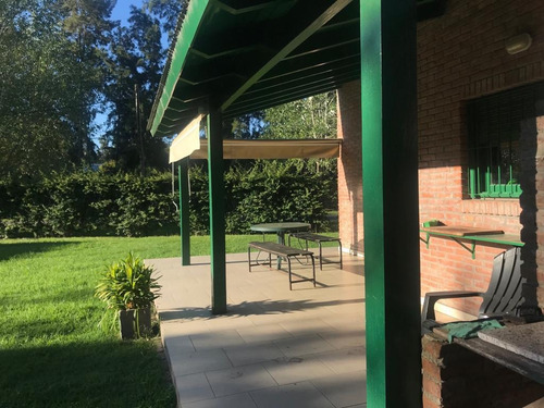 Casa De 3 Dormitorios - Aldea - Amplio Terreno