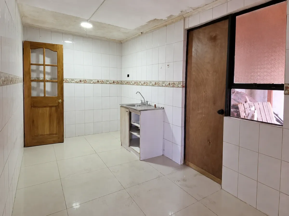 Imagen 5 de 14 de Amplia Casa De 3 Dormitorios A Precio Inigualable En Romeral