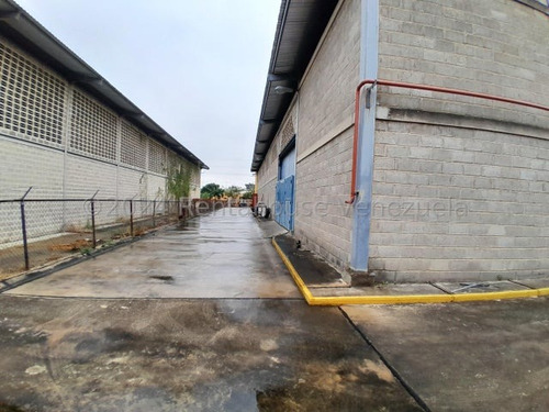 Galpón Venta Cerca Av. Henry Ford Con Departamento, Con Apartamento Residencial Oficina, Mezzanina , Facil Acceso Para Gandolas Valencia Carabobo Leida Falcon Lf24-17900