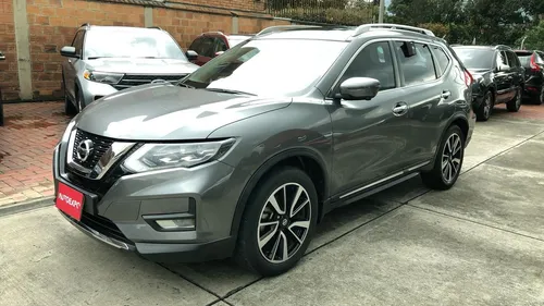 Nissan X-Trail T32 Exclusive Sec 2,5 4x4 7P