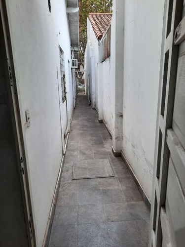 Alquiler Inmueble Comercial -local- Excelente Ubicacion Sobre Avenida Urquiza En Caseros Centro
