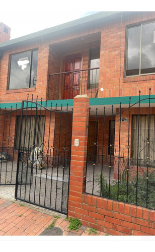 Casa En Arriendo En Chía Bachue. Cod 112598