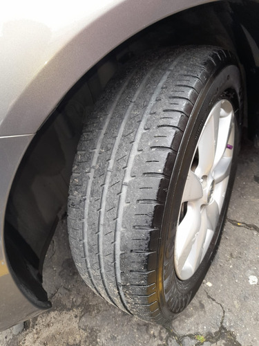 Nissan Versa 1.6 Advance