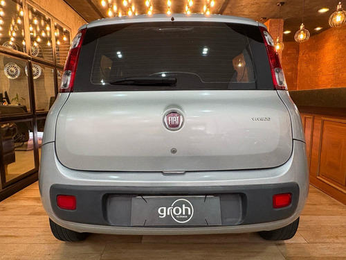 Fiat Uno Uno Vivace 1.0 8V (Flex) 4p
