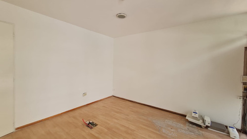 Oficina Excelente Ubicacion Zona Comercial