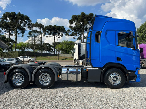 Caminhão Scania R 540 Teto Alto Traçado 2023 Azul R540