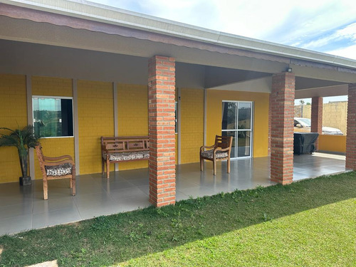 Chácara Para Temporada Em Mairinque-sp Condomínio Fechado
