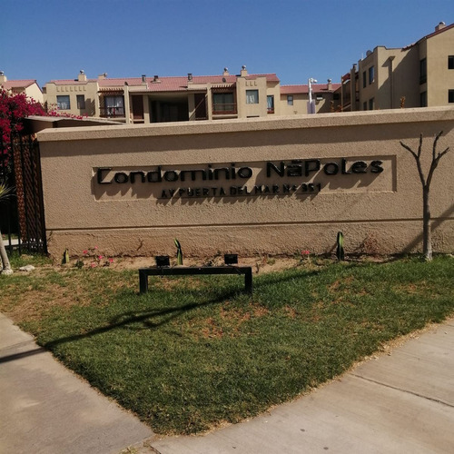 Departamento En Venta De 3 Dorm. En La Serena