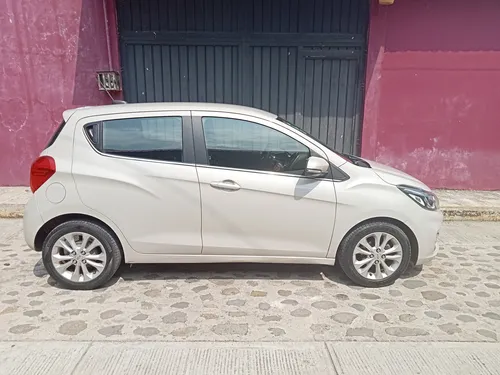 Spark 2019 Premier Std. Ee/ac. Color Arena, Int. Negro