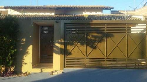 Imagem 1 de 10 de Casas - Ref: V9876