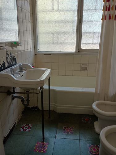 Casa En Venta De 4 Dorm. En Las Condes