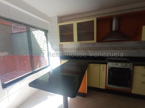 Imagen 21 de 29 de Gustavo Zavala Rentahouse 22-22935