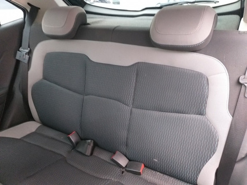 Chevrolet Onix 1.0 Mpfi Ls 8v Flex 4p Manual 2015/2015