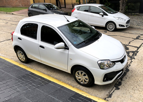 Toyota Etios Aibo 1.5 Mt 2022 Utilitario