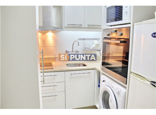 Imagen 15 de 28 de - Apartamento Para La Venta En Península- Punta Del Este Con Muy Linda Vista Al Puerto...