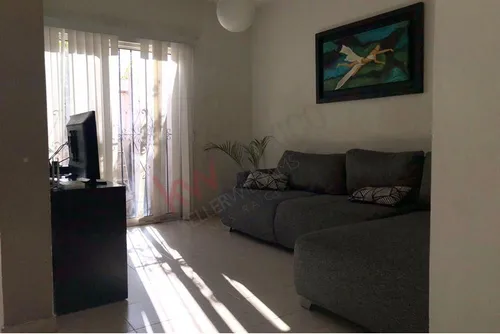 Casa En Venta En Cerrada Azor, Palma Real, Sector Viñedos