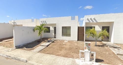 Casa En Venta C. 51-d 873, Fraccionamiento Las Américas 2 Mérida, Yuc./ Recuperacion Bancaria Laab2