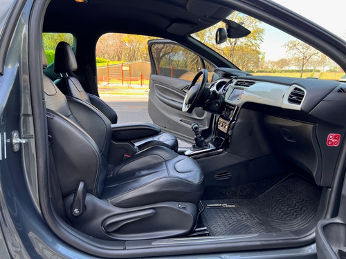 Imagen 11 de 16 de Citroen Ds3 Sport Chic Nav