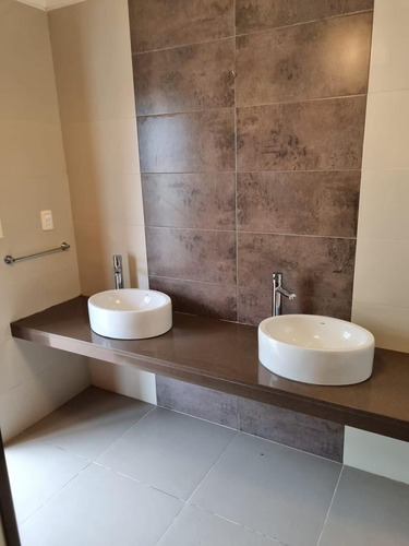 Imagen 19 de 30 de Altos De La Tahona , Casa De 300 M2 Y 1150 M2 De Terreno, 4 Dormitorios, Piscina, Minimalista !!