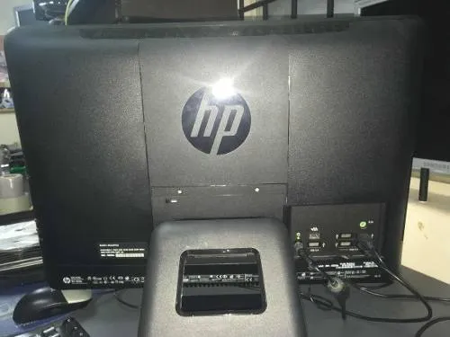 All in one HP Omni 200-5020 21.5" procesador Intel Pentium E5400 4GB de Ram 500GB HDD