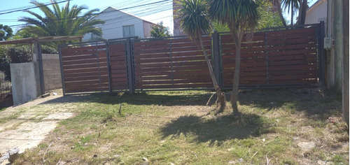 Terreno De 300 M2 Con Edificación, Ubicado A 50 Mts De Plaza De Toros 