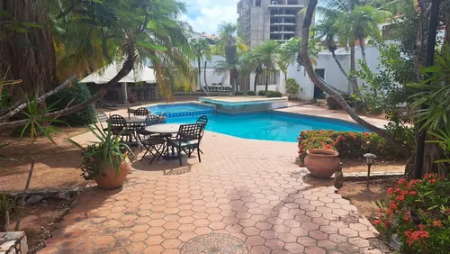 Casa Urb. Costa Azul Qc