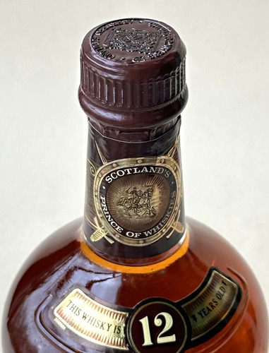 Antiguo Scotch Whisky Chivas Regal 12 Añejado 75cl Año 1980 (Usado)
